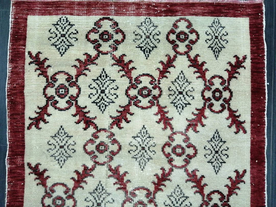 Tan Turkish Runner Rug 3' 1" x 6' 9" Hand-Knotted | No. WR15580