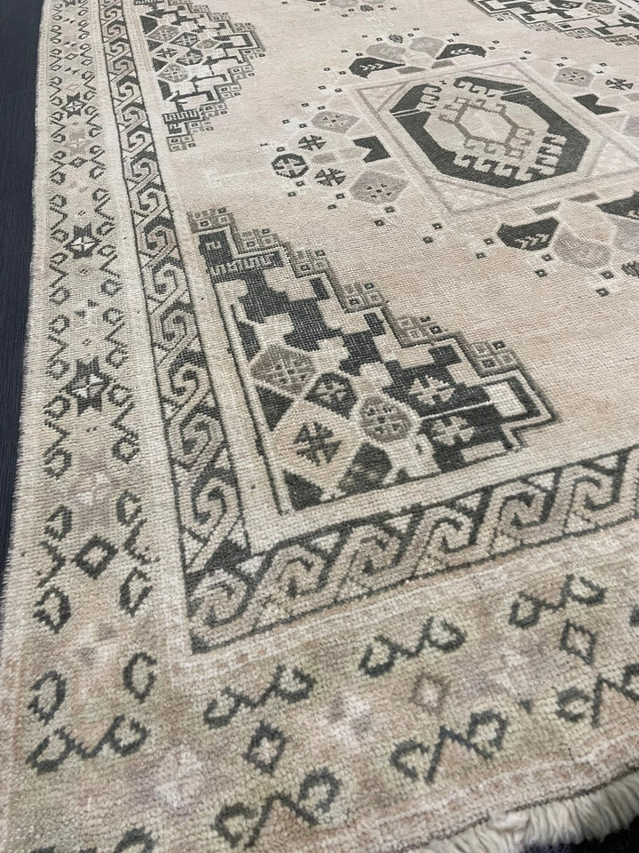 Beige Turkish Runner Rug 4' 3" x 10' 11" Hand-Knotted | No. WR15783