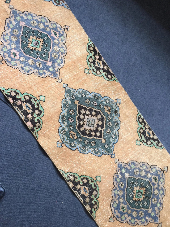 Runner Runner Rug 2' 10" x 13' - No. WR15845