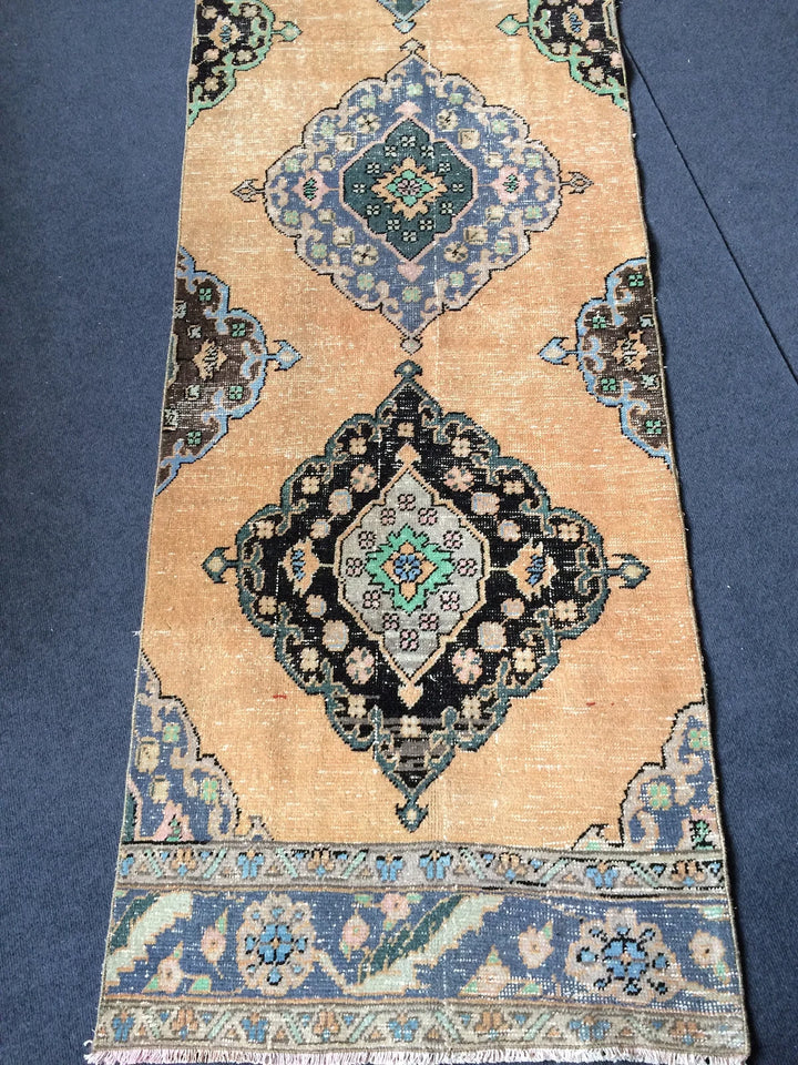 Runner Runner Rug 2' 10" x 13' - No. WR15845
