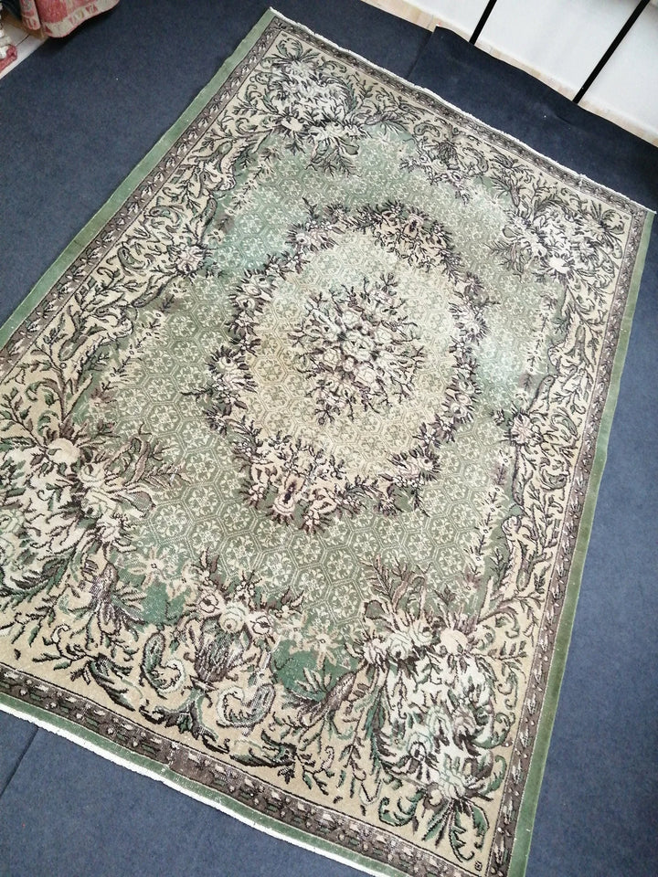 Muted Runner Rug 6' 8" x 10' - No. WR17086