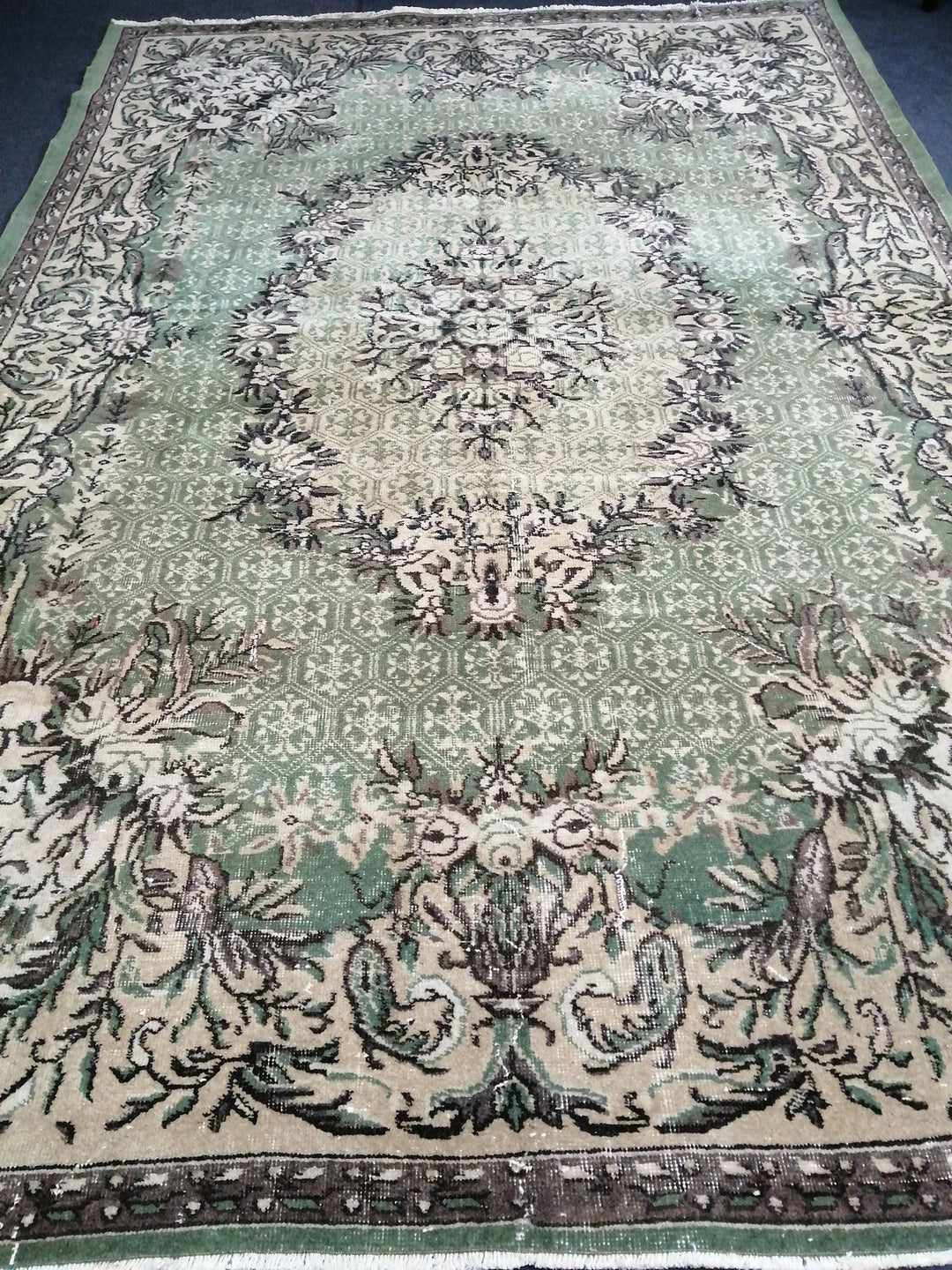 Muted Runner Rug 6' 8" x 10' - No. WR17086