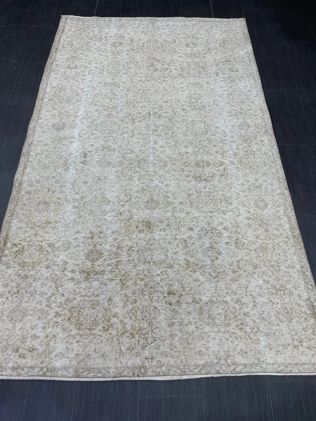 Beige Turkish Runner Rug 4' 11" x 8' 5" Hand-Knotted | No. WR17317