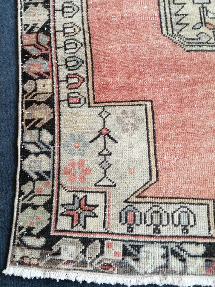 Beige Turkish Oushak Rug 4' 6" x 8' Hand-Knotted | No. WR18020