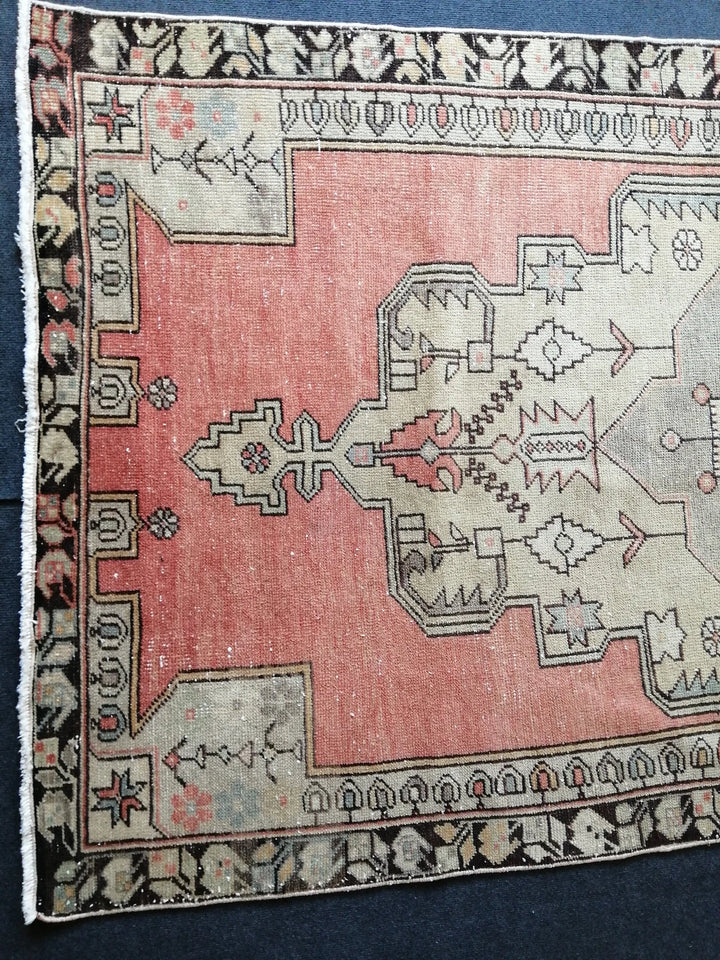 Beige Turkish Oushak Rug 4' 6" x 8' Hand-Knotted | No. WR18020