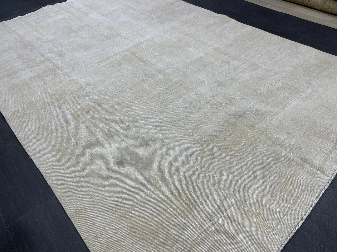 Turkish Runner Rug 6' 8" x 9' 11" Hand-Knotted | No. WR19266