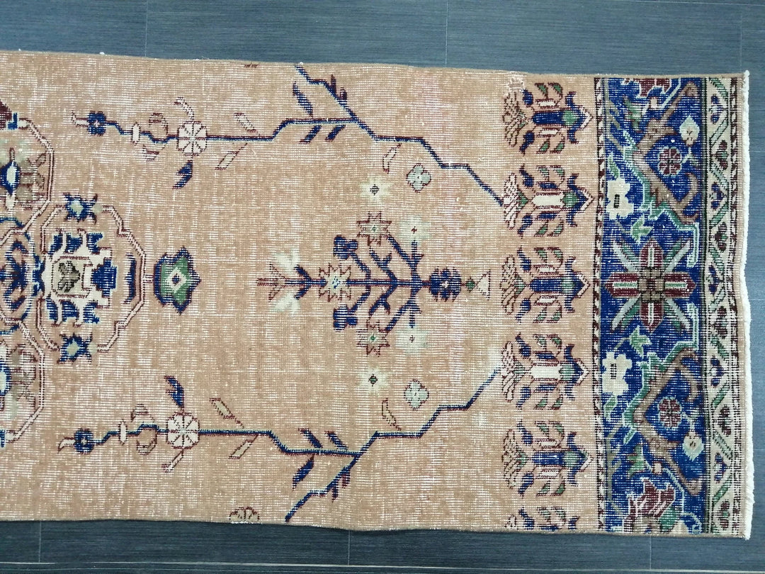 Turkish Runner Rug 2' 6" x 10' 1" Hand-Knotted | No. WR19570