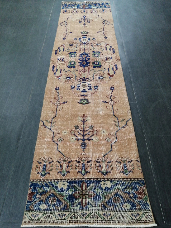 Turkish Runner Rug 2' 6" x 10' 1" Hand-Knotted | No. WR19570