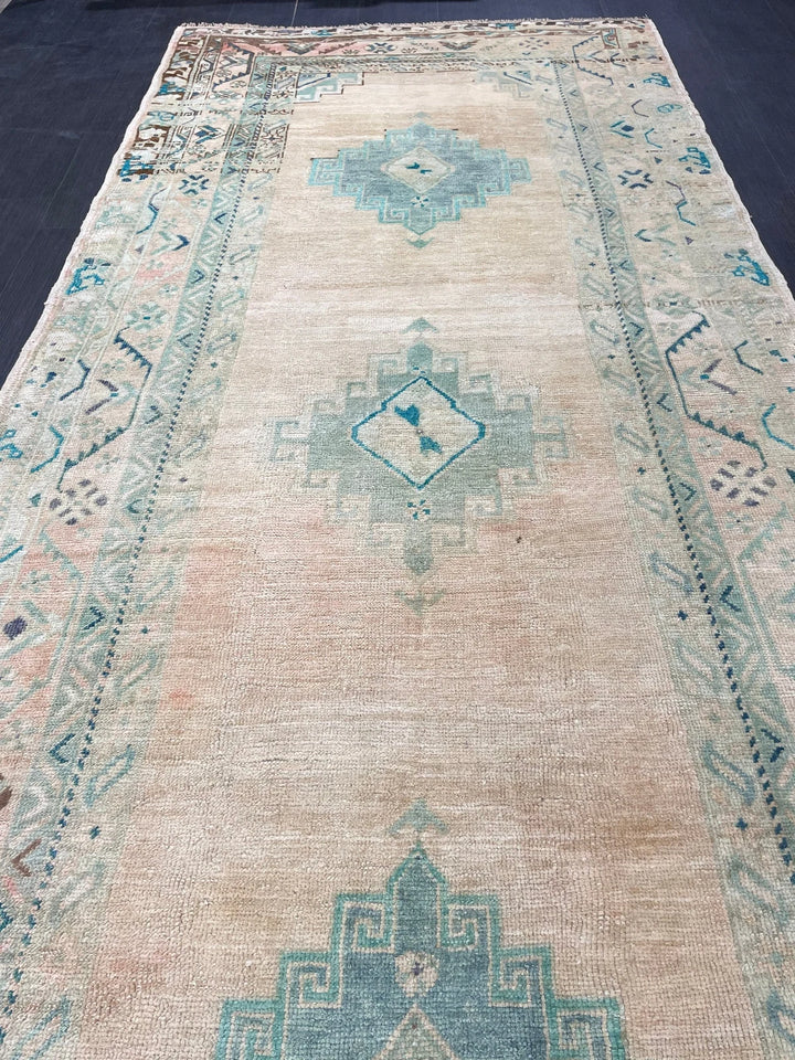 Beige Turkish Runner Rug 4' 8" x 11' 6" Hand-Knotted | No. WR19945
