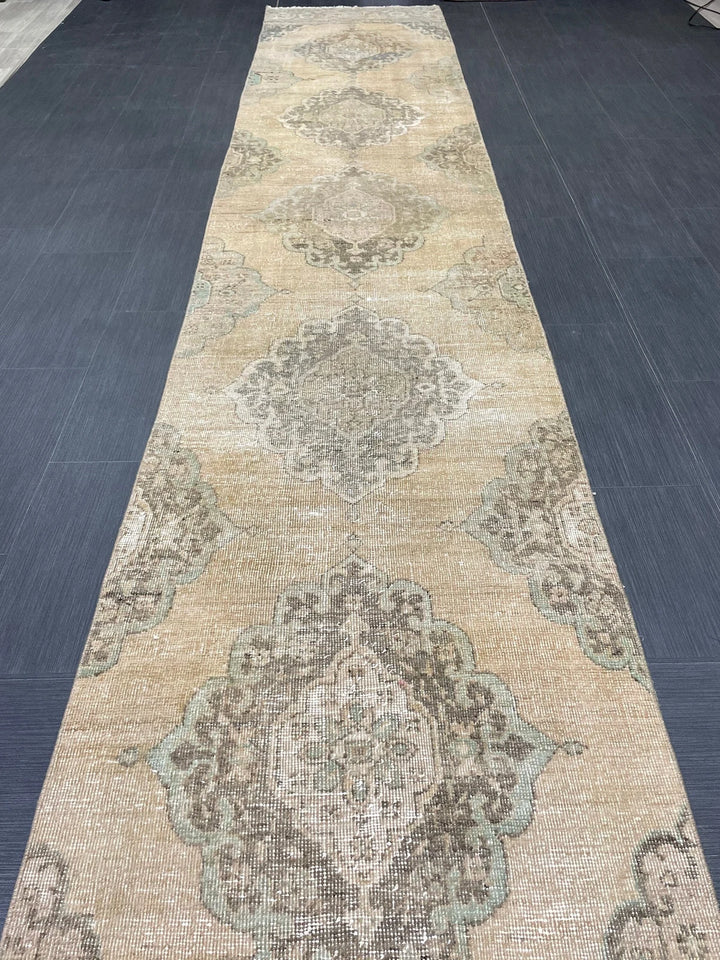 Turkish Runner Rug 2' 8" x 13' 11" Hand-Knotted | No. WR20911
