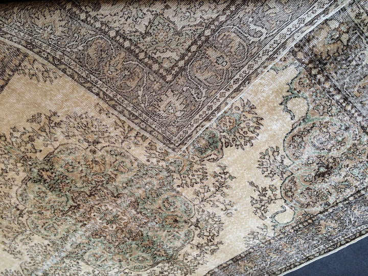 Beige Turkish Runner Rug 6' 6" x 9' 10" Hand-Knotted | No. WR21688