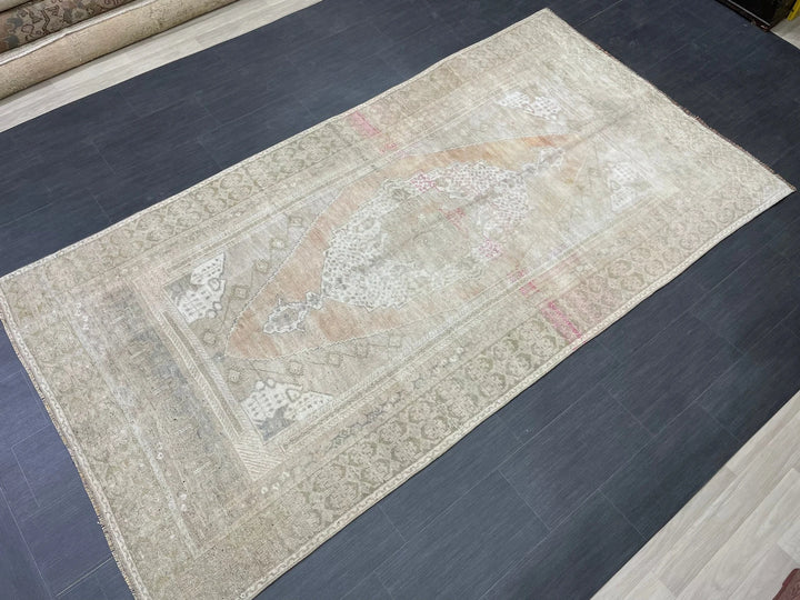Beige Turkish Runner Rug 5' 1" x 9' 8" Hand-Knotted | No. WR23862