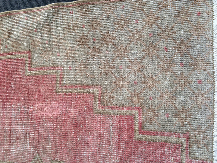 Turkish Runner Rug 4' x 8' 5" Hand-Knotted | No. WR24292