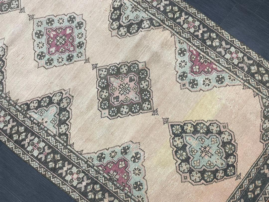 Turkish Runner Rug 4' 3" x 10' 1" Hand-Knotted | No. WR25020