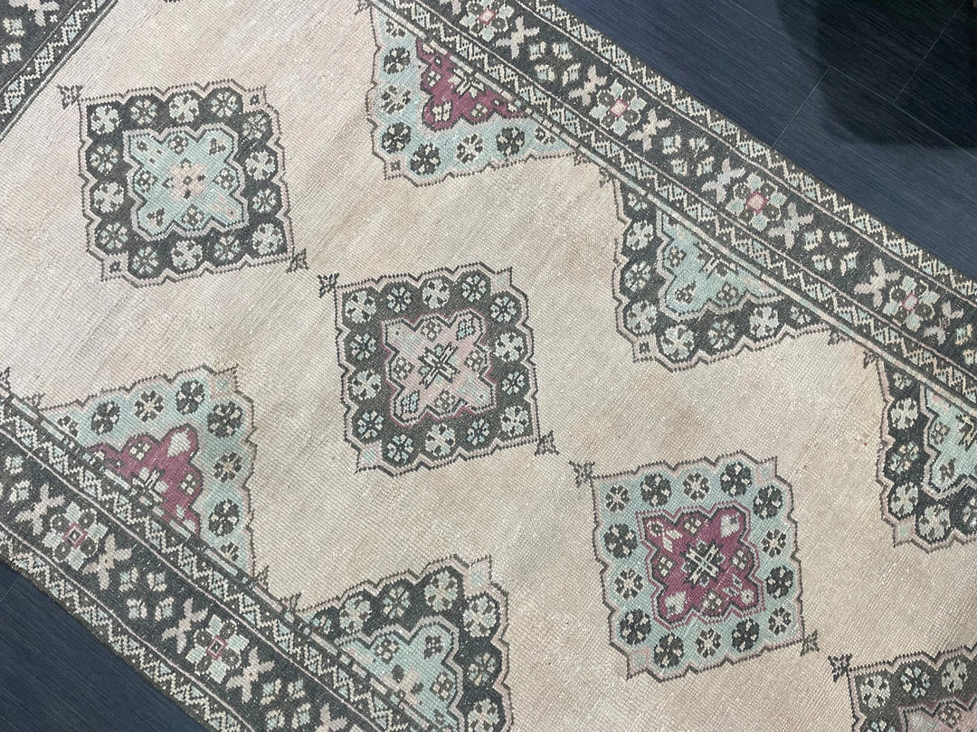 Turkish Runner Rug 4' 3" x 10' 1" Hand-Knotted | No. WR25020