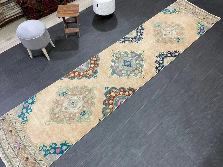 Turkish Runner Rug 2' 7" x 11' 5" Hand-Knotted | No. WR25607
