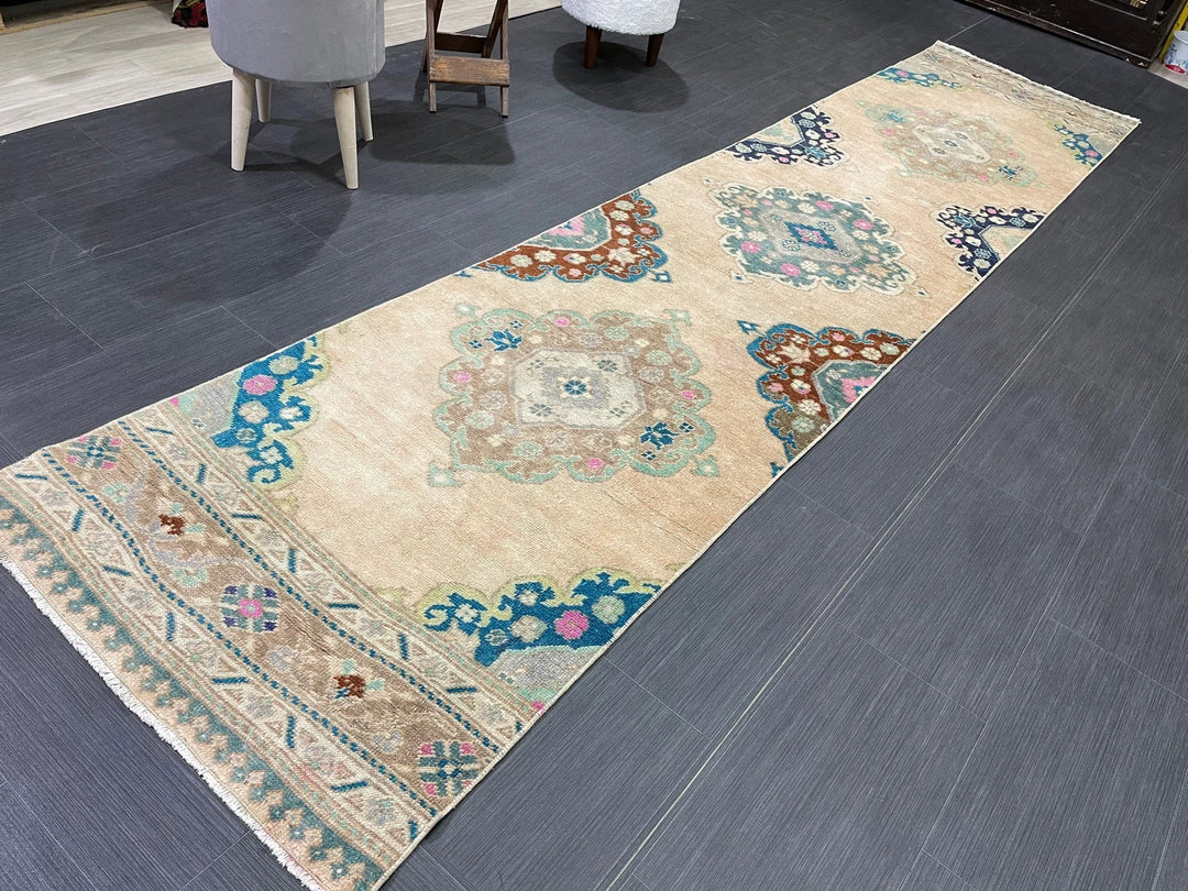Turkish Runner Rug 2' 7" x 11' 5" Hand-Knotted | No. WR25607