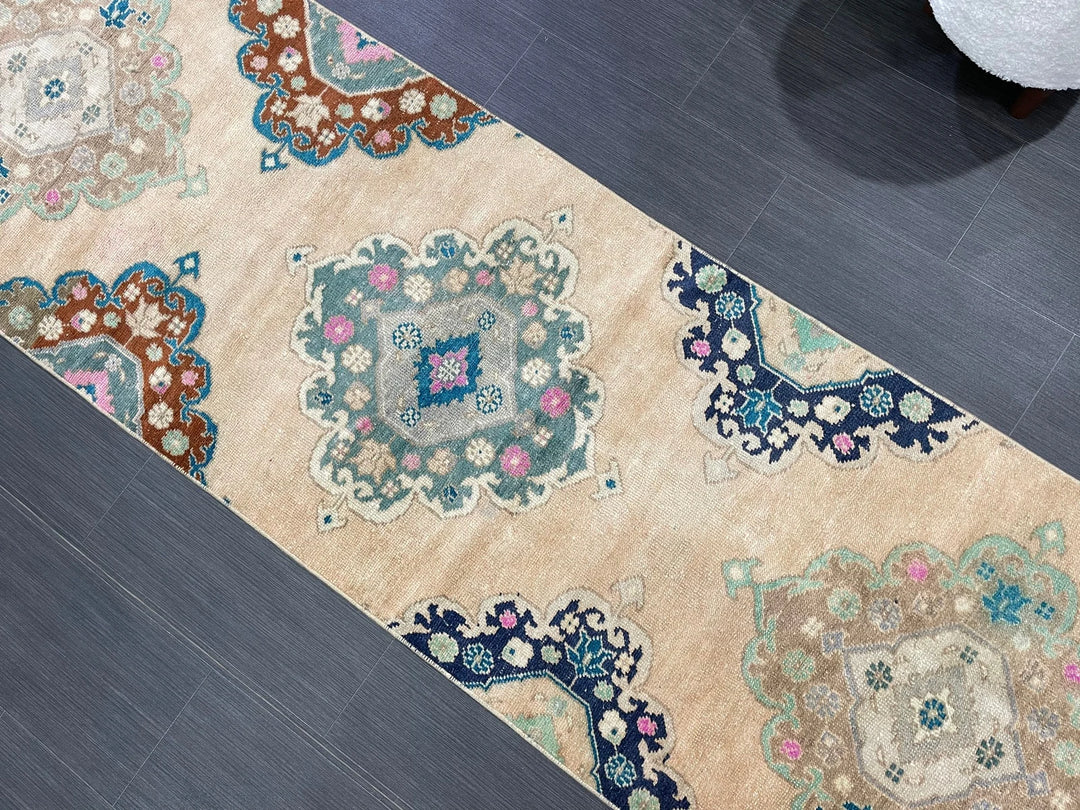 Turkish Runner Rug 2' 7" x 11' 5" Hand-Knotted | No. WR25607