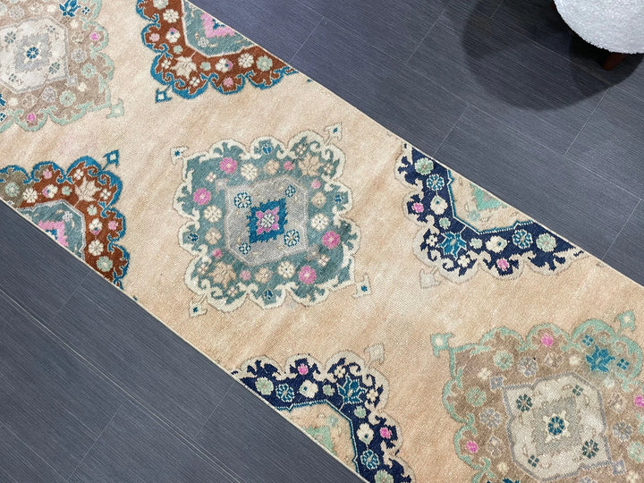 Turkish Runner Rug 2' 7" x 11' 5" Hand-Knotted | No. WR25607