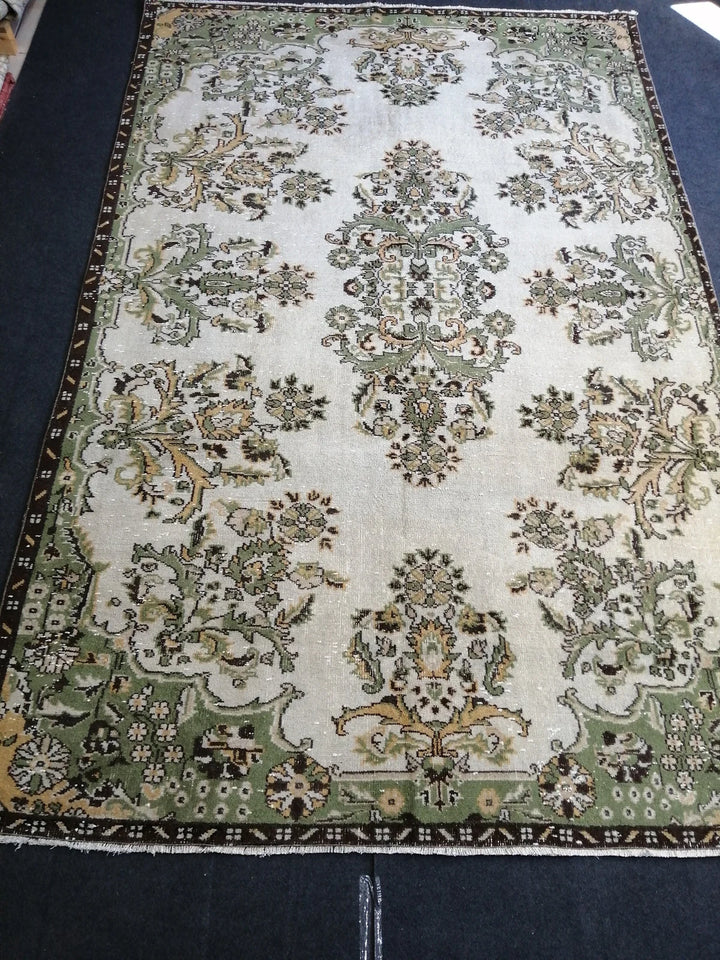 Green Turkish Runner Rug 6' 7" x 10' Hand-Knotted | No. WR26383