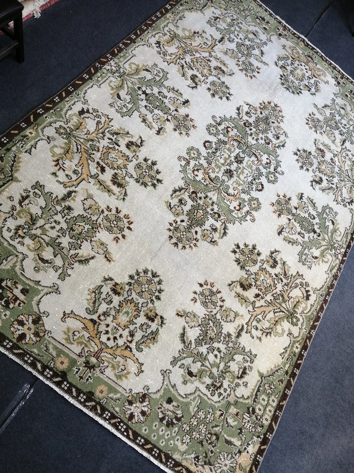 Green Turkish Runner Rug 6' 7" x 10' Hand-Knotted | No. WR26383