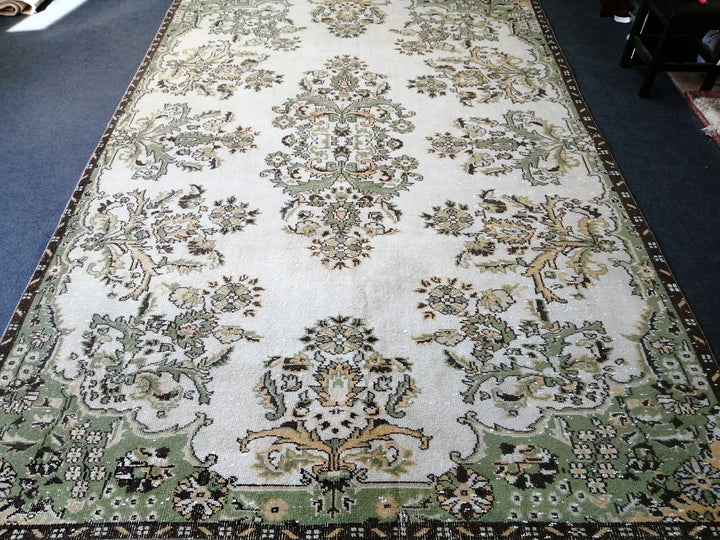 Green Turkish Runner Rug 6' 7" x 10' Hand-Knotted | No. WR26383