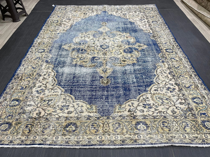 Beige Turkish Runner Rug 6' 8" x 9' 5" Hand-Knotted | No. WR26607