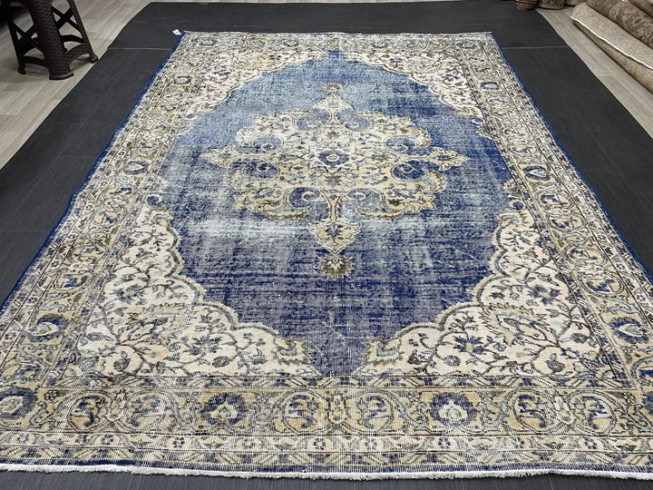 Beige Turkish Runner Rug 6' 8" x 9' 5" Hand-Knotted | No. WR26607