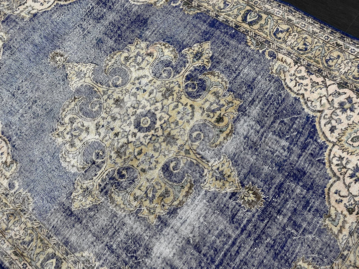 Beige Turkish Runner Rug 6' 8" x 9' 5" Hand-Knotted | No. WR26607