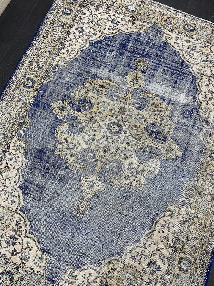 Beige Turkish Runner Rug 6' 8" x 9' 5" Hand-Knotted | No. WR26607