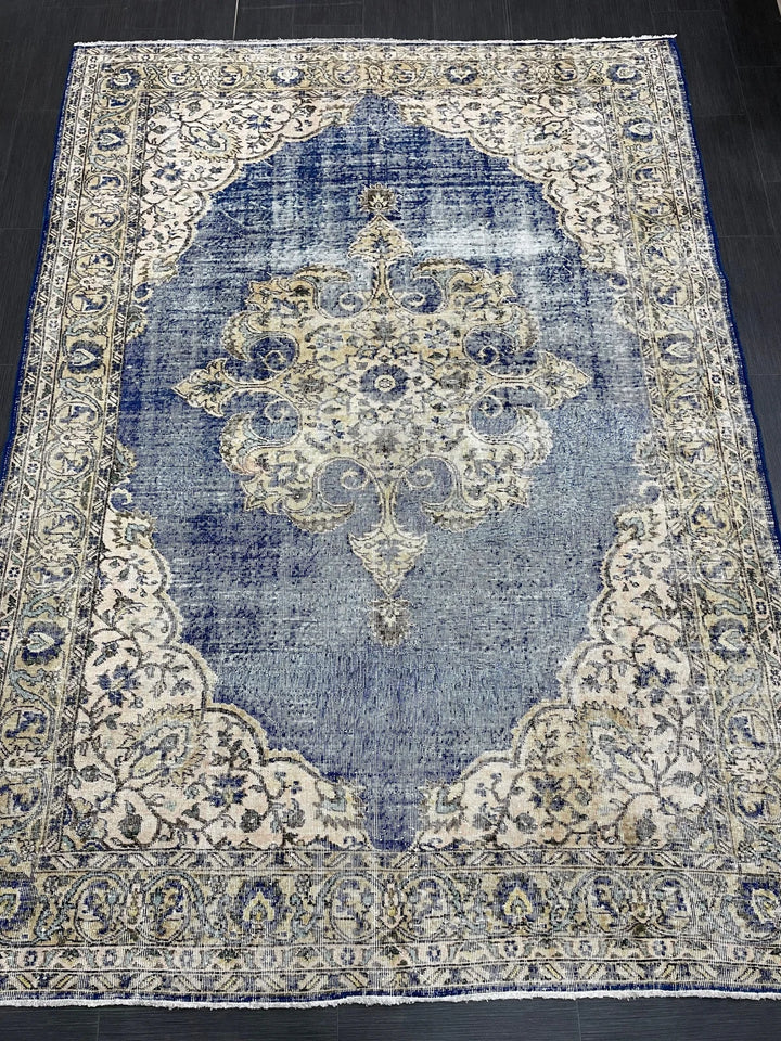 Beige Turkish Runner Rug 6' 8" x 9' 5" Hand-Knotted | No. WR26607