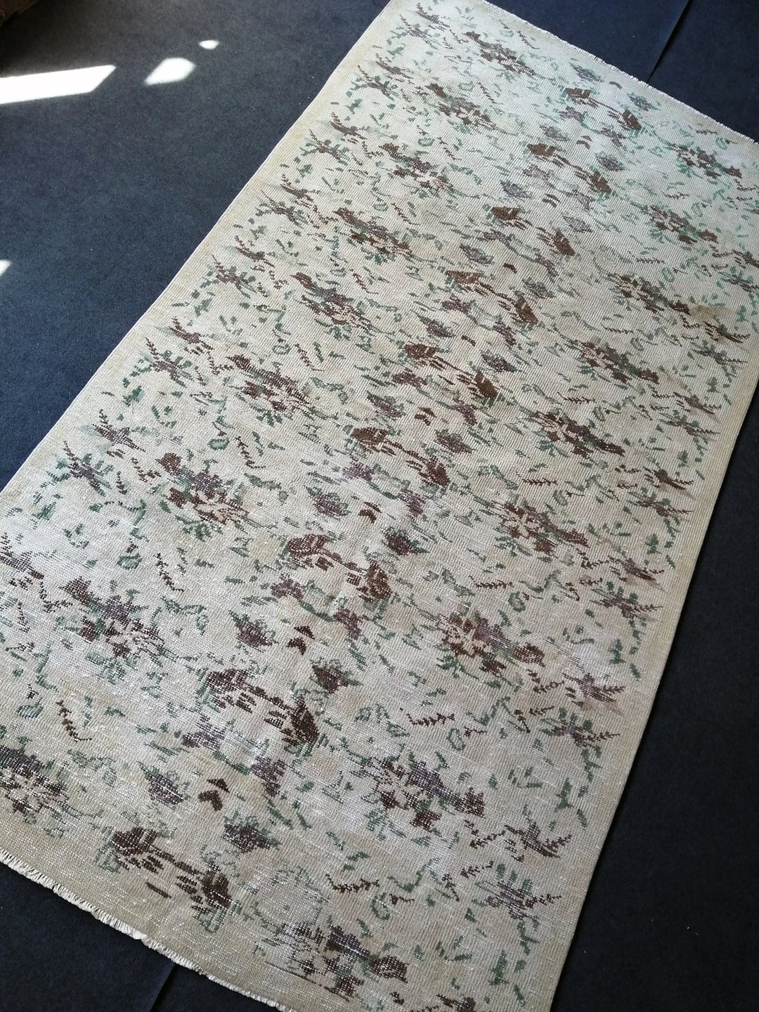Beige Turkish Runner Rug 5' x 9' 4" Hand-Knotted | No. WR26952