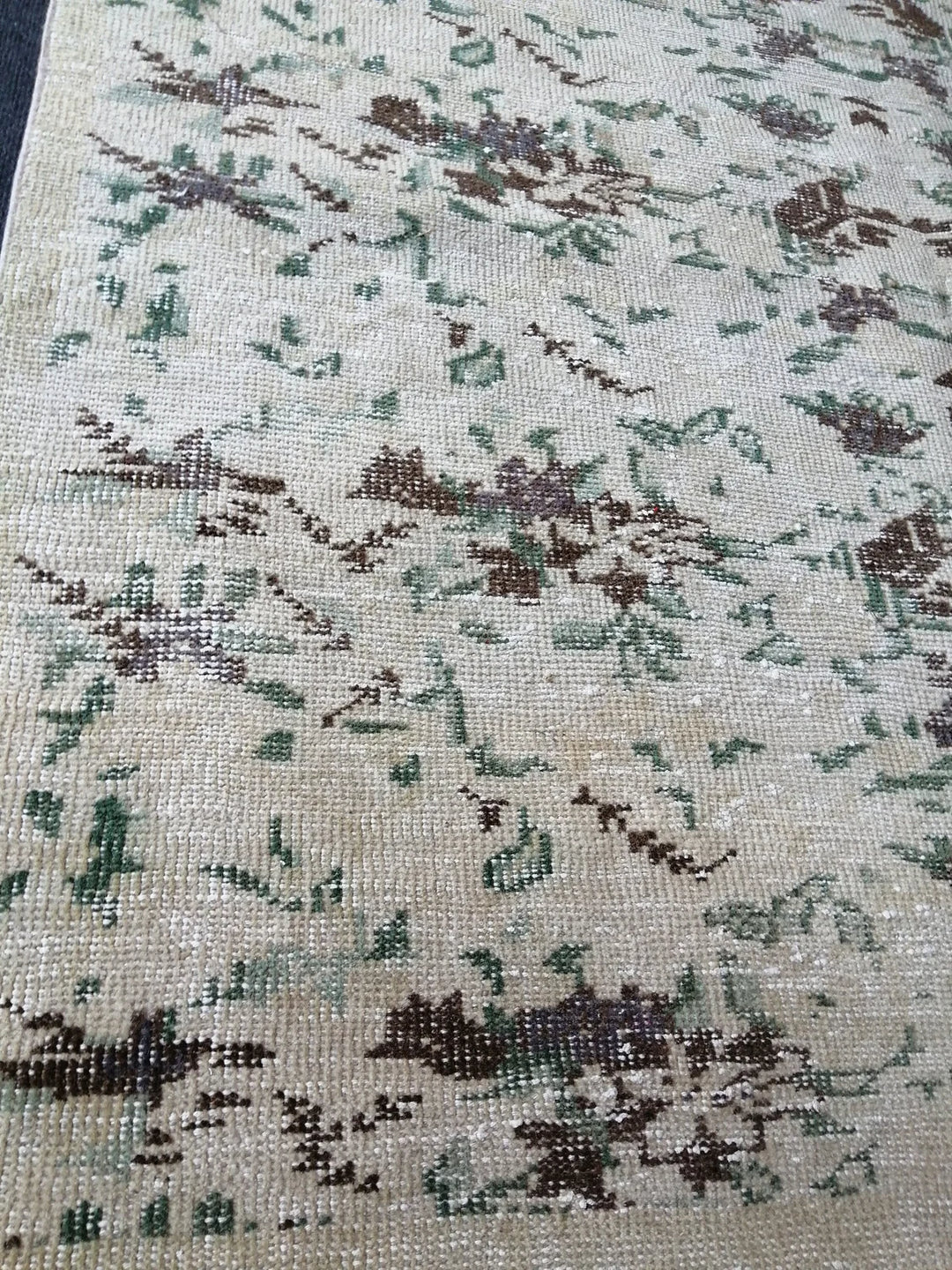 Beige Turkish Runner Rug 5' x 9' 4" Hand-Knotted | No. WR26952