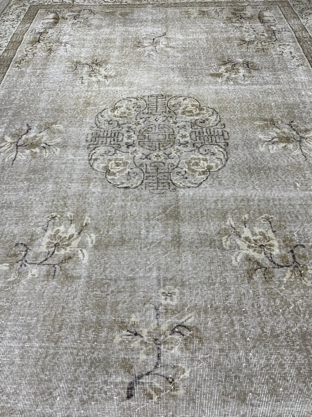 Beige Turkish Oushak Rug 8' 5" x 12' 3" Hand-Knotted | No. WR27308