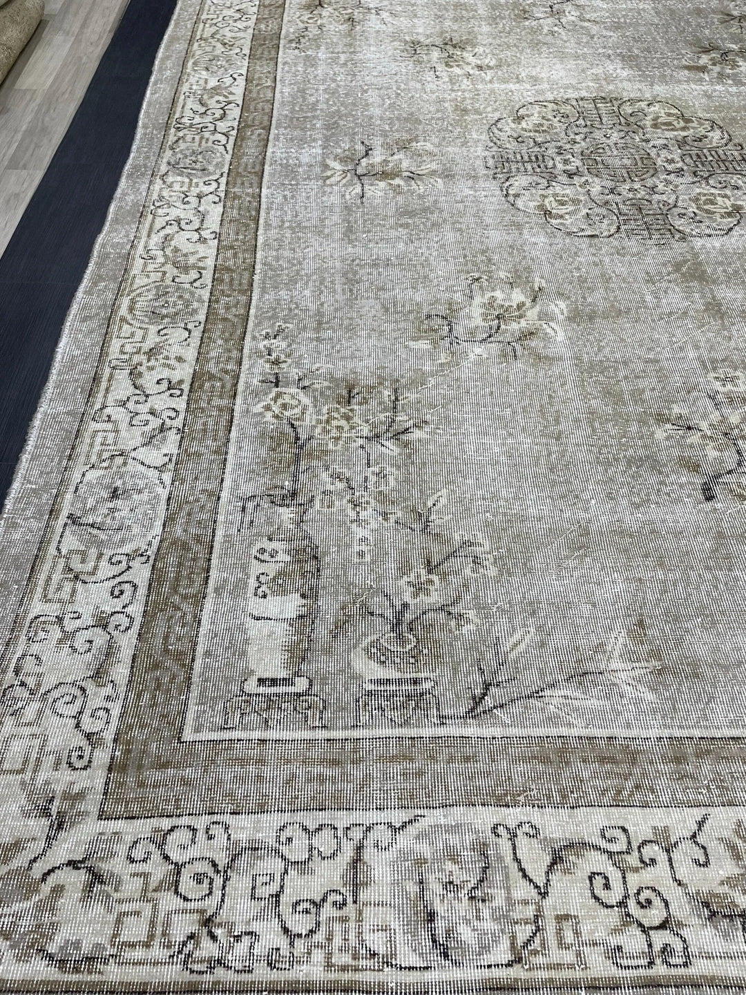 Beige Turkish Oushak Rug 8' 5" x 12' 3" Hand-Knotted | No. WR27308