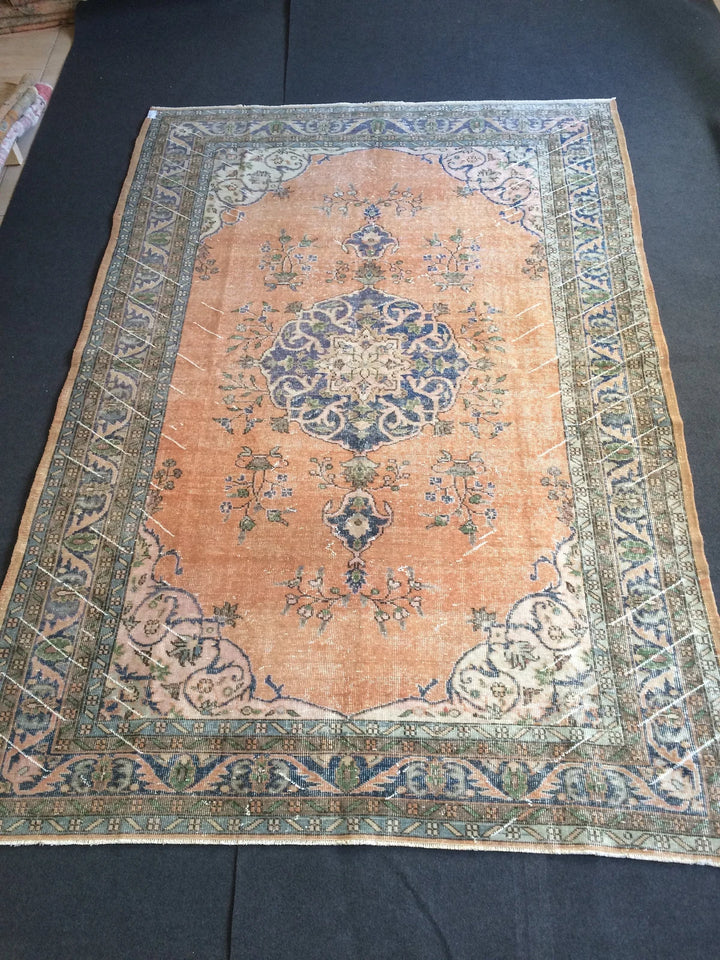 Beige Turkish Runner Rug 6' 7" x 9' 8" Hand-Knotted | No. WR27710