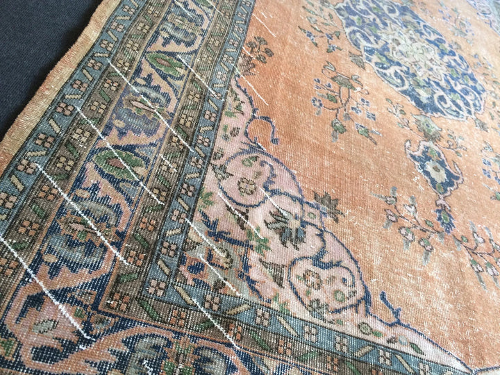 Beige Turkish Runner Rug 6' 7" x 9' 8" Hand-Knotted | No. WR27710