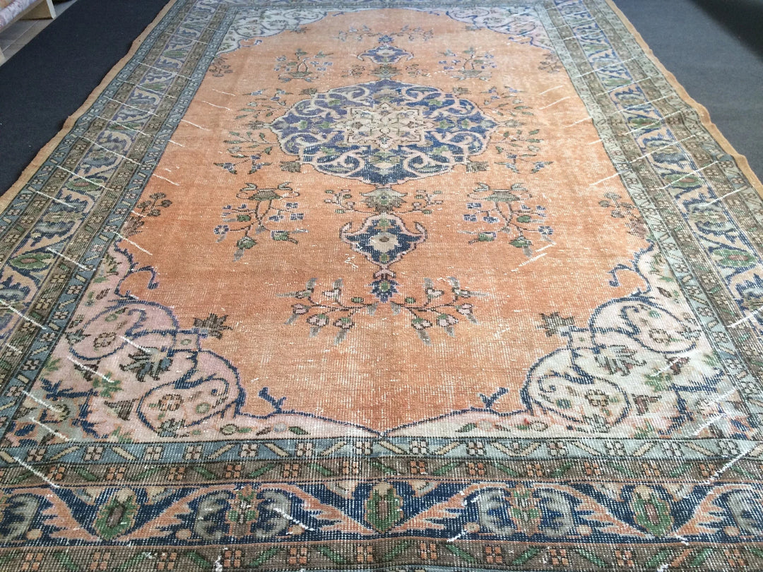 Beige Turkish Runner Rug 6' 7" x 9' 8" Hand-Knotted | No. WR27710
