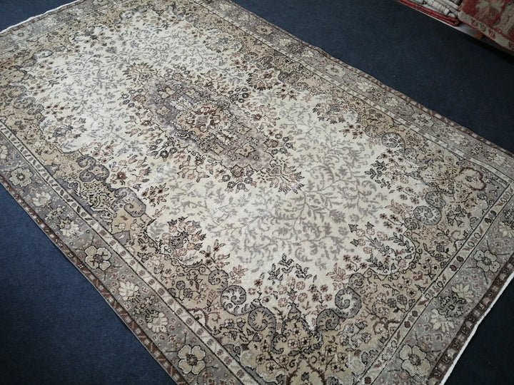 Beige Turkish Runner Rug 6' 4" x 10' Hand-Knotted | No. WR28266