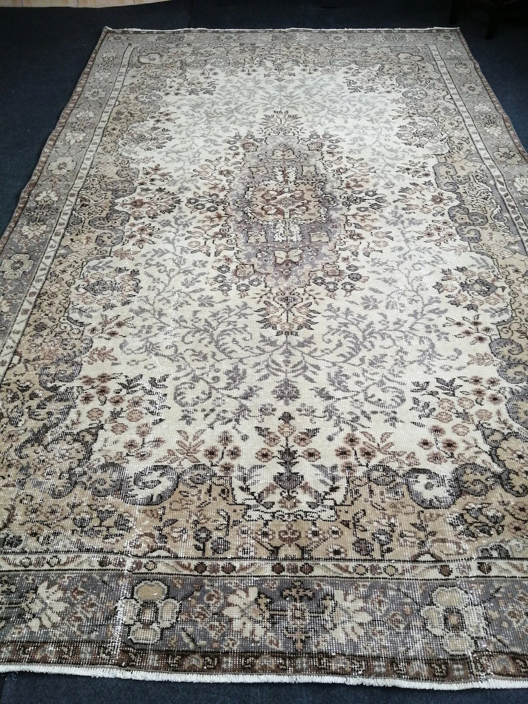 Beige Turkish Runner Rug 6' 4" x 10' Hand-Knotted | No. WR28266