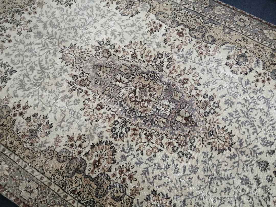 Beige Turkish Runner Rug 6' 4" x 10' Hand-Knotted | No. WR28266