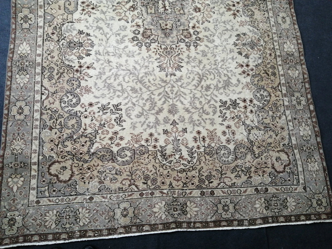 Beige Turkish Runner Rug 6' 4" x 10' Hand-Knotted | No. WR28266