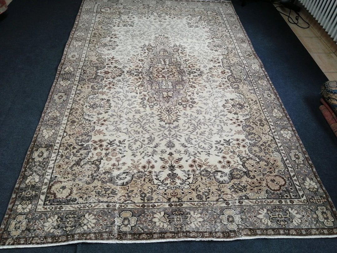Beige Turkish Runner Rug 6' 4" x 10' Hand-Knotted | No. WR28266