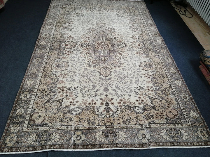 Beige Turkish Runner Rug 6' 4" x 10' Hand-Knotted | No. WR28266