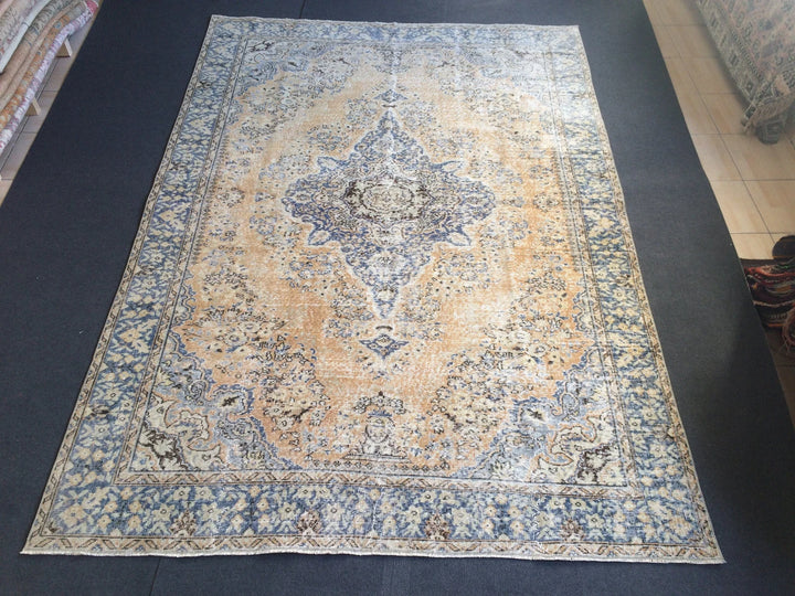 Beige Turkish Runner Rug 6' 10" x 10' Hand-Knotted | No. WR28460