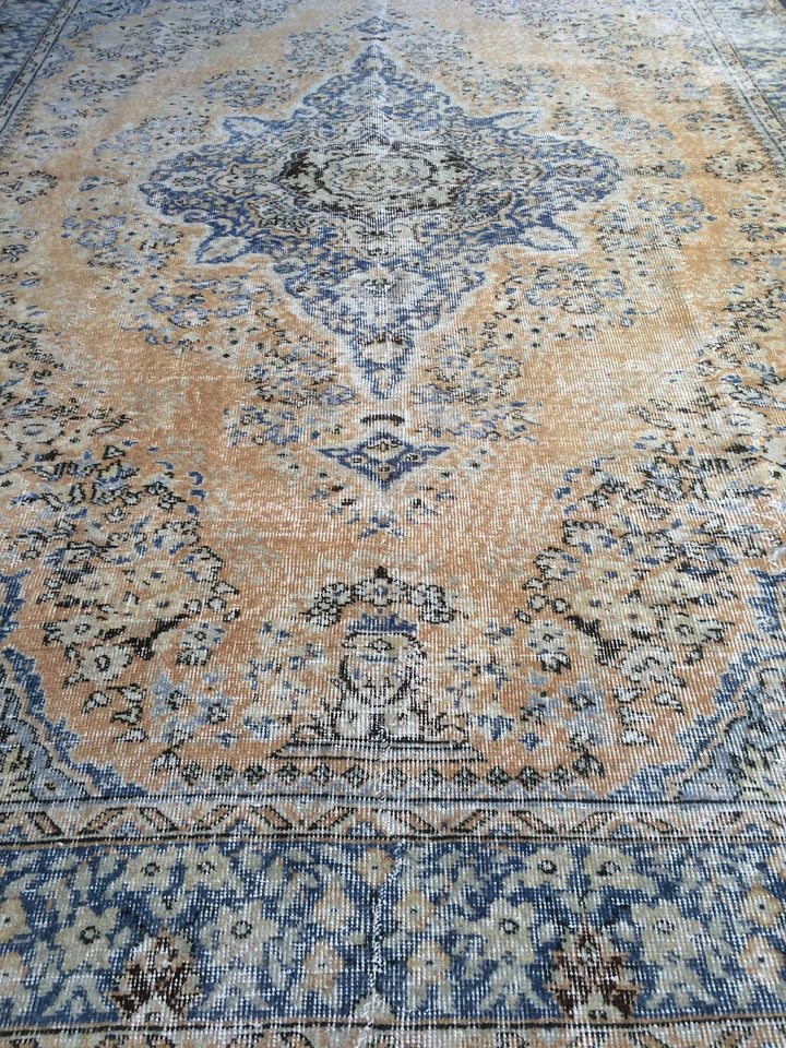 Beige Turkish Runner Rug 6' 10" x 10' Hand-Knotted | No. WR28460