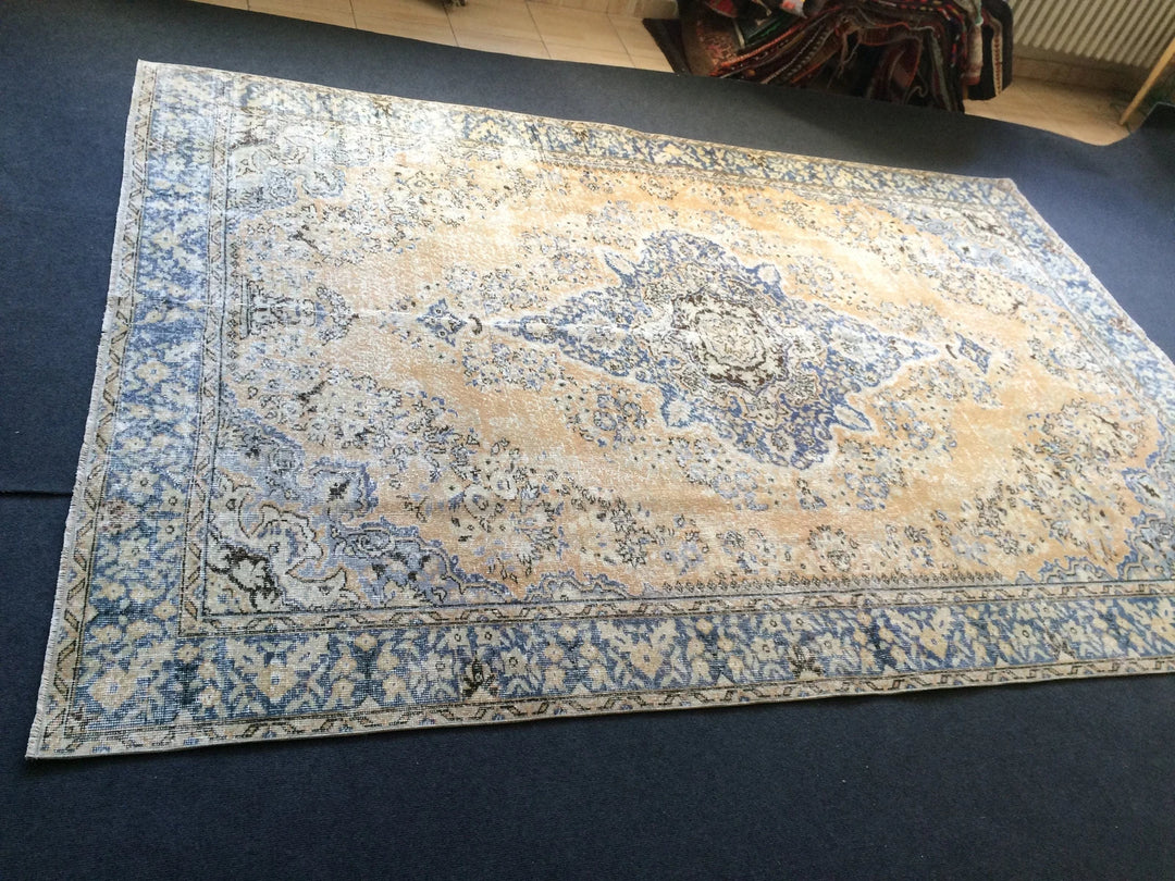 Beige Turkish Runner Rug 6' 10" x 10' Hand-Knotted | No. WR28460