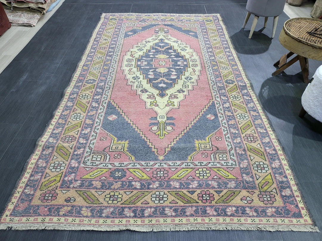 Turkish Oushak Rug 4' 10" x 8' 6" Hand-Knotted | No. WR29036