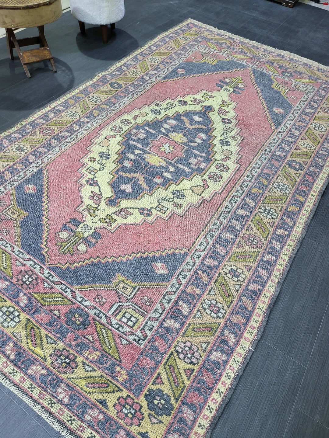 Turkish Oushak Rug 4' 10" x 8' 6" Hand-Knotted | No. WR29036