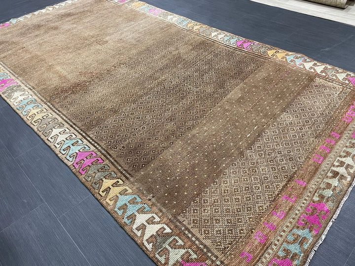 Brown Turkish Runner Rug 5' 3" x 10' 5" Hand-Knotted | No. WR29526